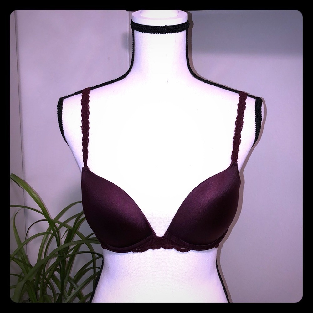 VS PINK Lace Detail Push Up Bra